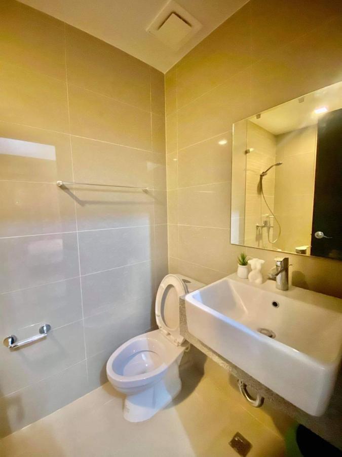 Uptown Parksuites Тагуиг Екстериор снимка