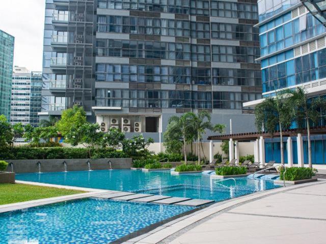 Uptown Parksuites Тагуиг Екстериор снимка