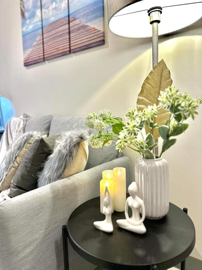 Uptown Parksuites Тагуиг Екстериор снимка